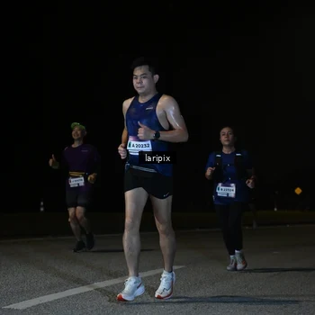 Runner Photo 7588786