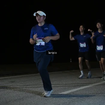 Runner Photo 7588798