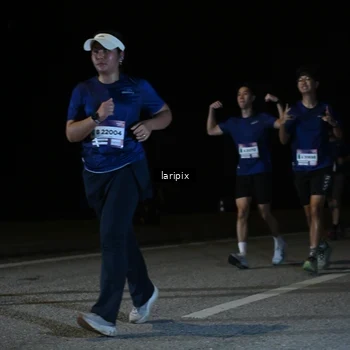 Runner Photo 7588800