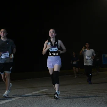 Runner Photo 7588842