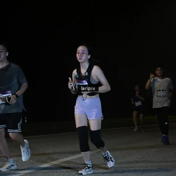 Runner Photo 7588845