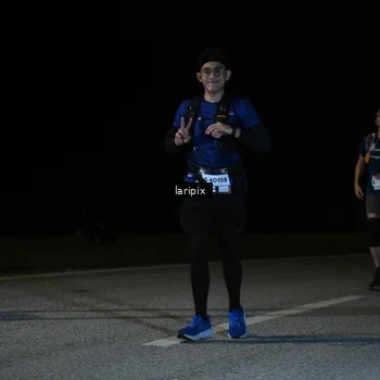 Runner Photo 7588915
