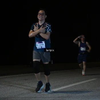 Runner Photo 7588928