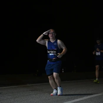 Runner Photo 7588946