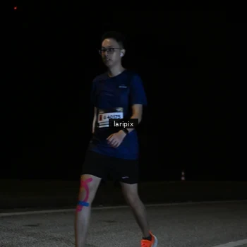 Runner Photo 7588956