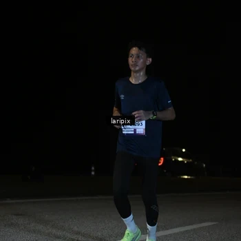 Runner Photo 7588963