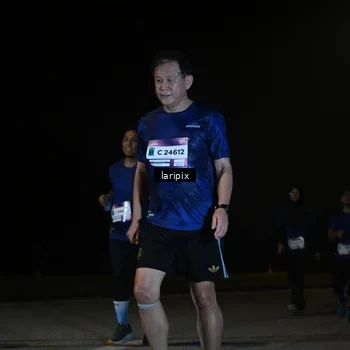 Runner Photo 7589003
