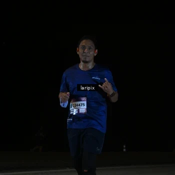 Runner Photo 7589013