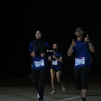 Runner Photo 7589018