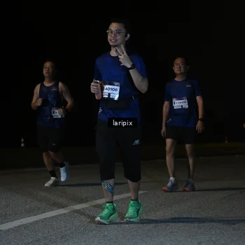 Runner Photo 7589072