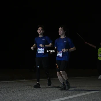 Runner Photo 7589112