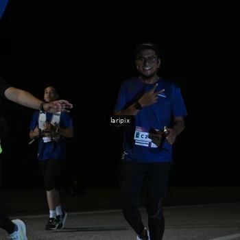 Runner Photo 7589128