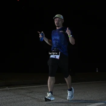 Runner Photo 7589137