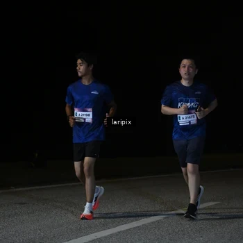 Runner Photo 7589146