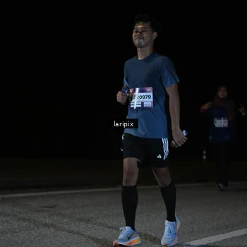 Runner Photo 7589165
