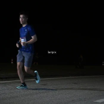 Runner Photo 7589189