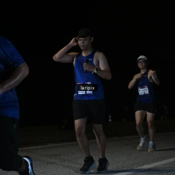 Runner Photo 7589211