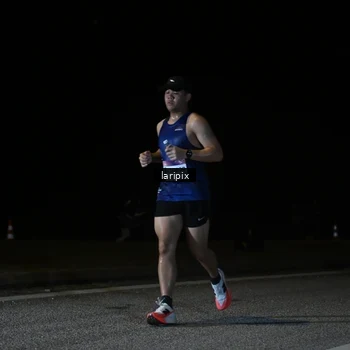 Runner Photo 7589235