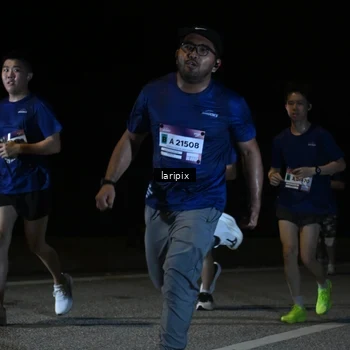 Runner Photo 7589288