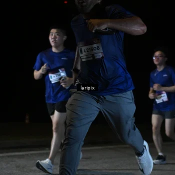 Runner Photo 7589290