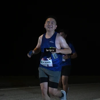 Runner Photo 7589344