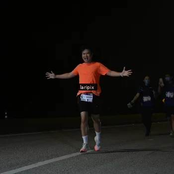Runner Photo 7589349