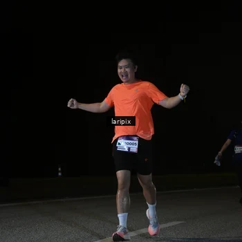 Runner Photo 7589352