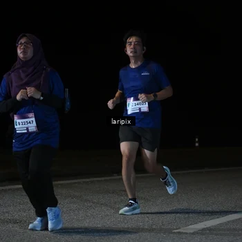 Runner Photo 7589399