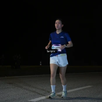 Runner Photo 7589411