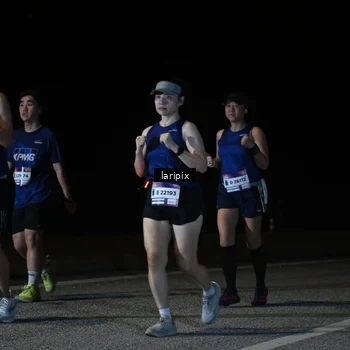 Runner Photo 7589443