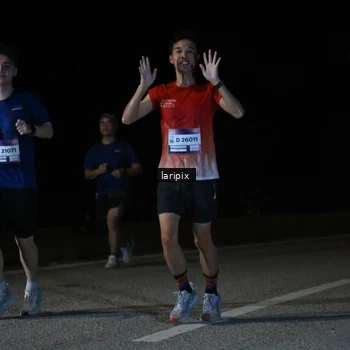 Runner Photo 7589487