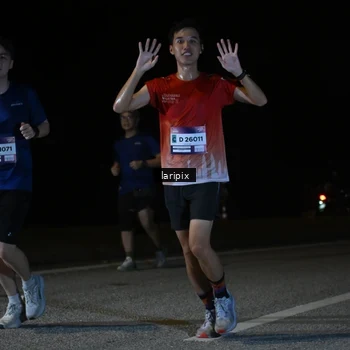 Runner Photo 7589488