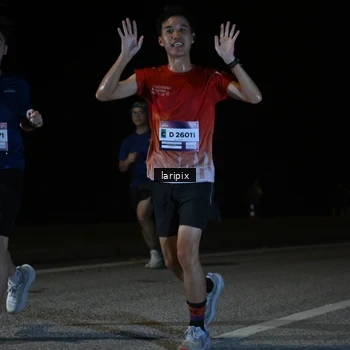 Runner Photo 7589489