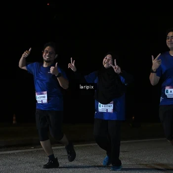 Runner Photo 7589528