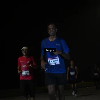 Runner Photo 7589609