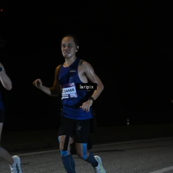 Runner Photo 7589622