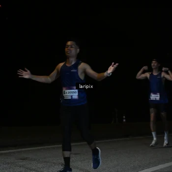 Runner Photo 7589631