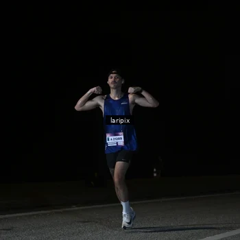 Runner Photo 7589638