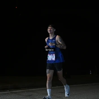 Runner Photo 7589639