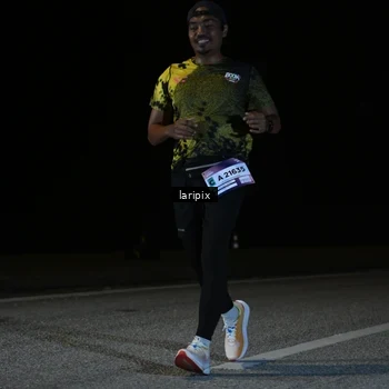 Runner Photo 7589657