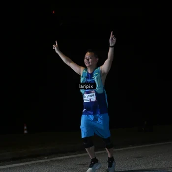 Runner Photo 7589672