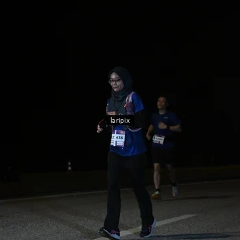 Runner Photo 7589684
