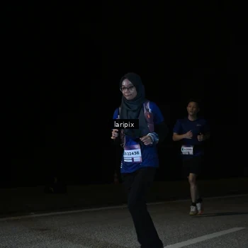 Runner Photo 7589687