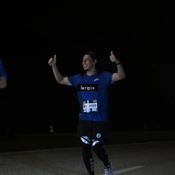 Runner Photo 7589701