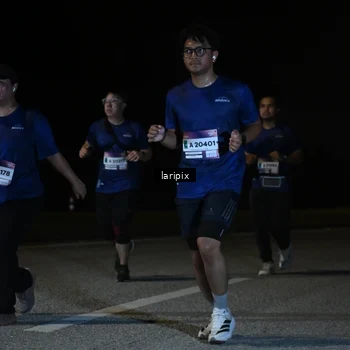 Runner Photo 7589725