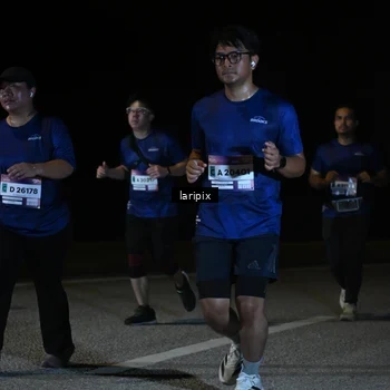Runner Photo 7589726