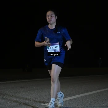 Runner Photo 7589738