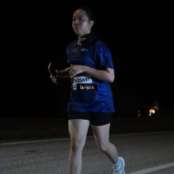 Runner Photo 7589742