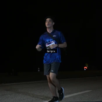 Runner Photo 7589773