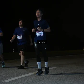 Runner Photo 7589817